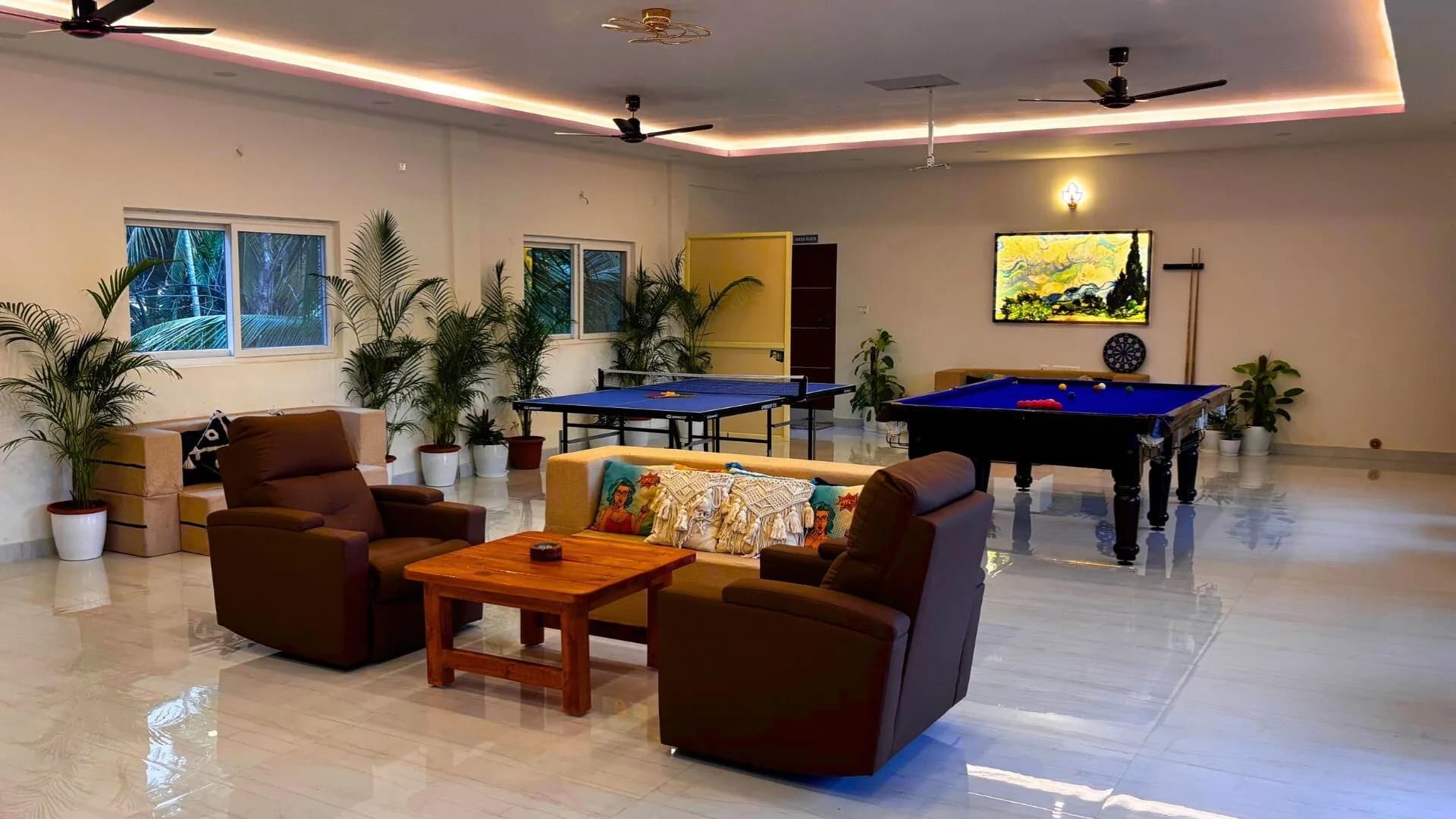 Lounges & Recreation 2