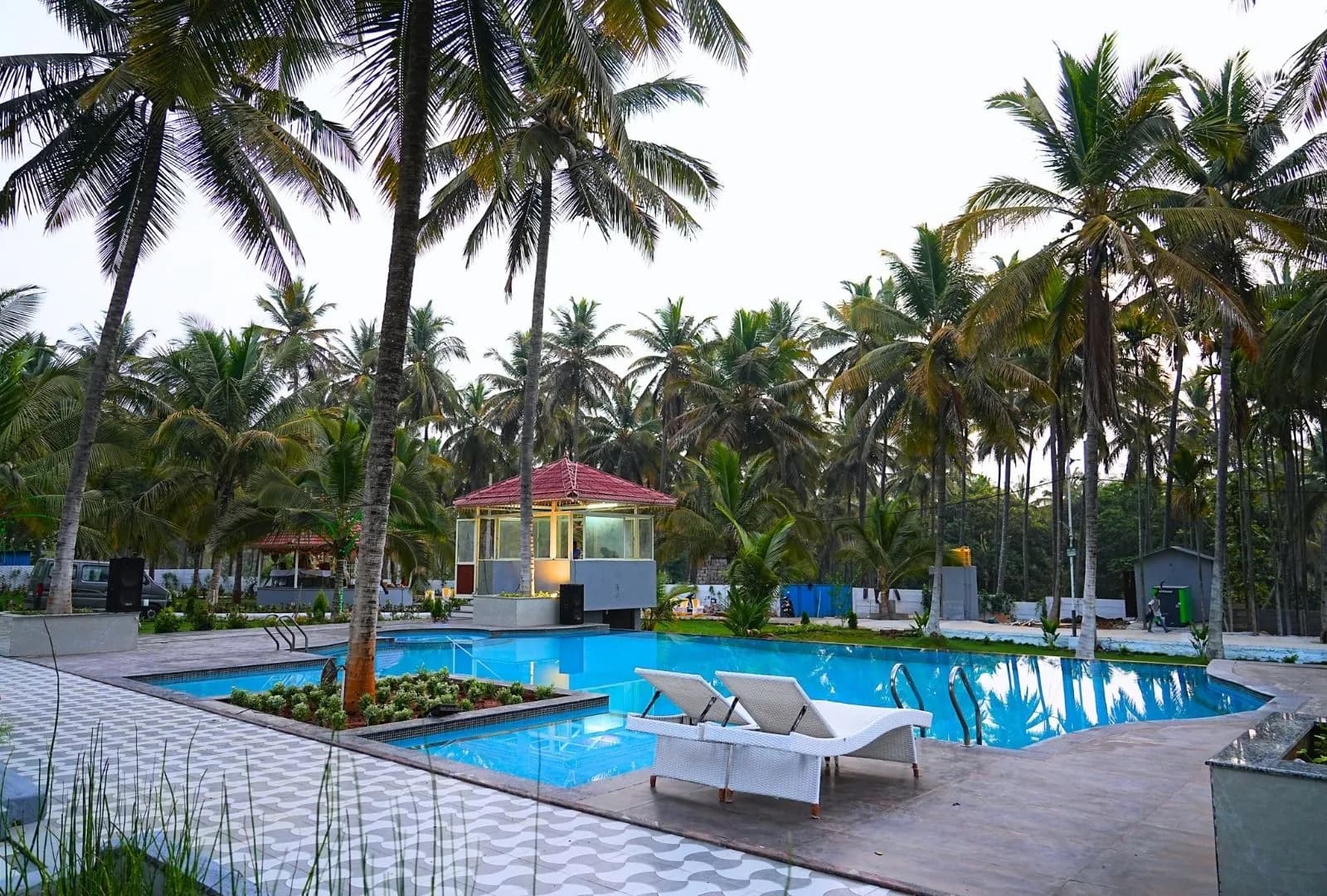 Expansive Lawns & Pool 1