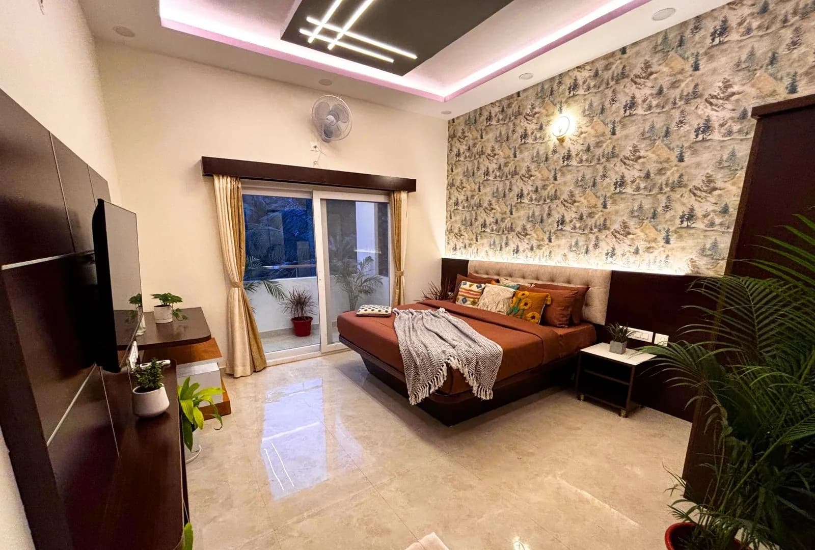 Luxury Suites & Rooms 1