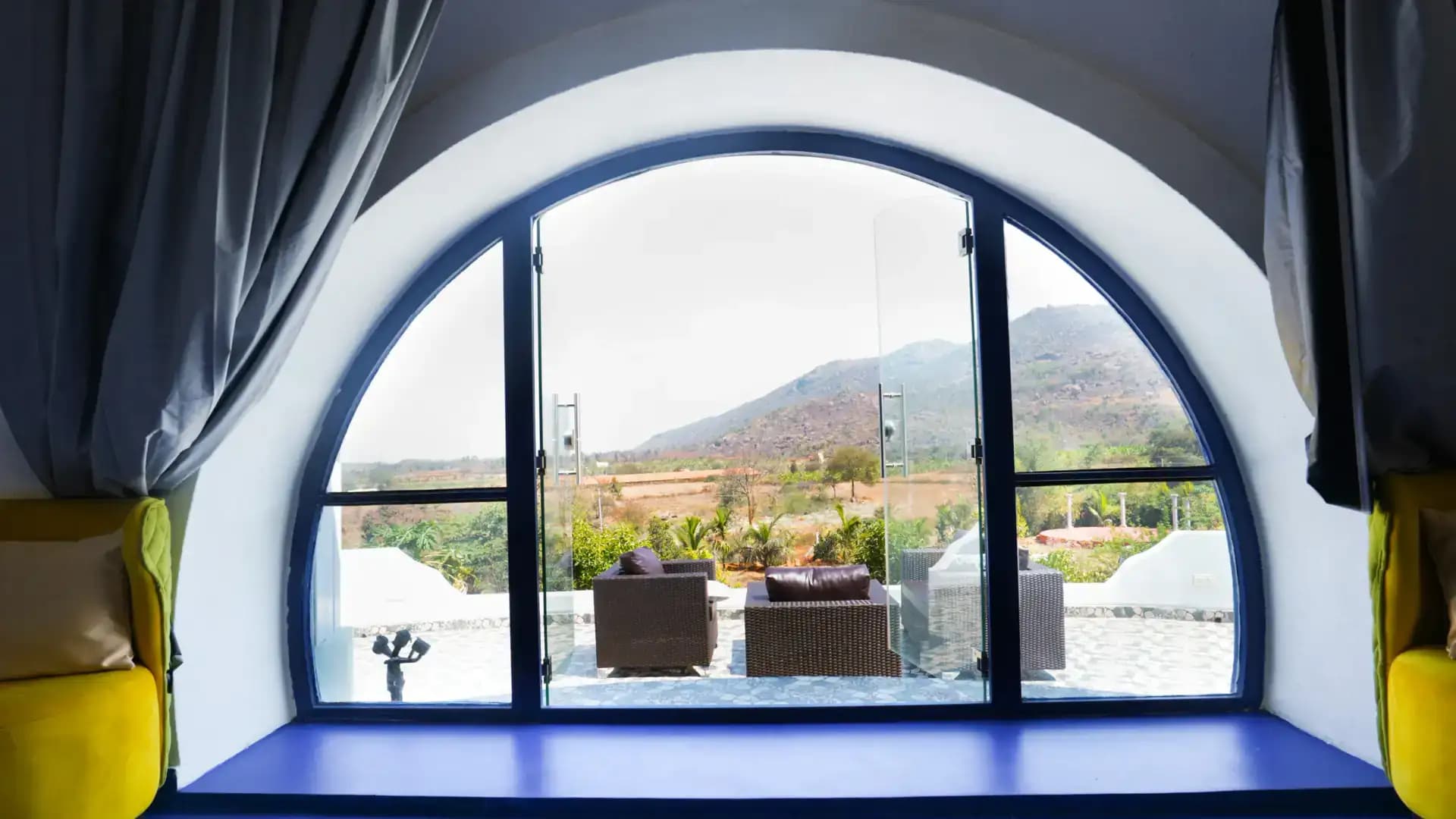 Blue Dome 10