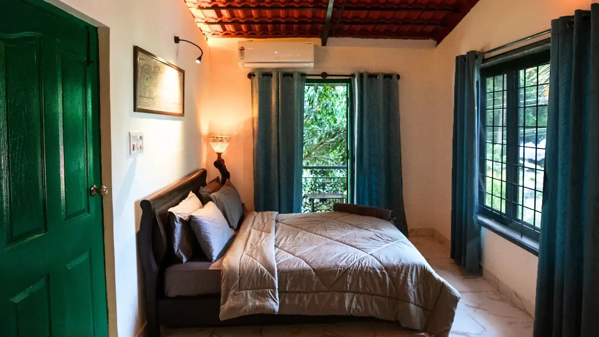 Bedrooms 3