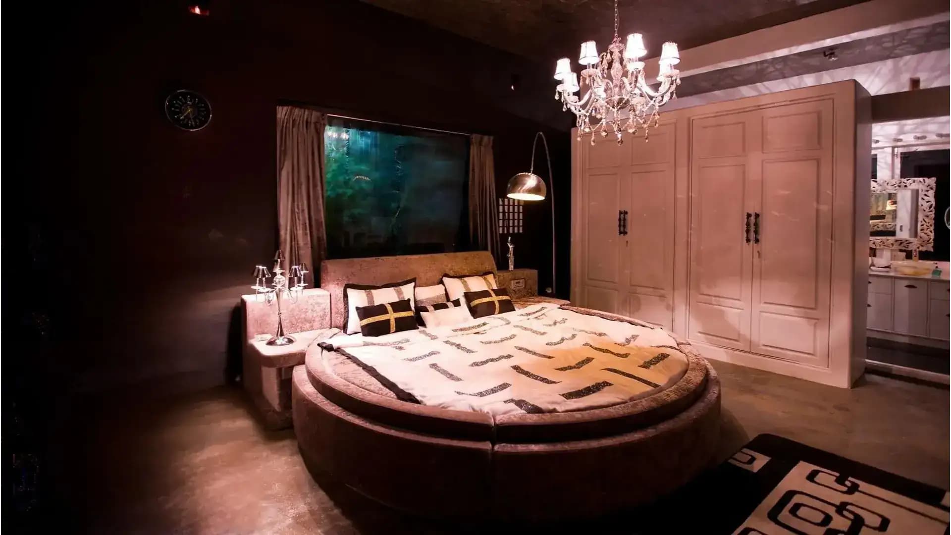 Luxury Suites 1