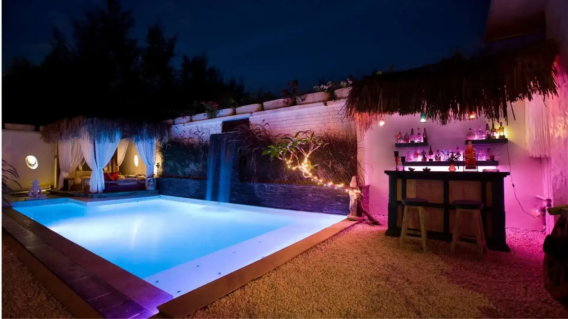 Gazebo Lounge 2