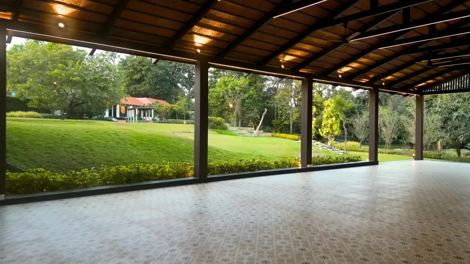 Living & Dining 3