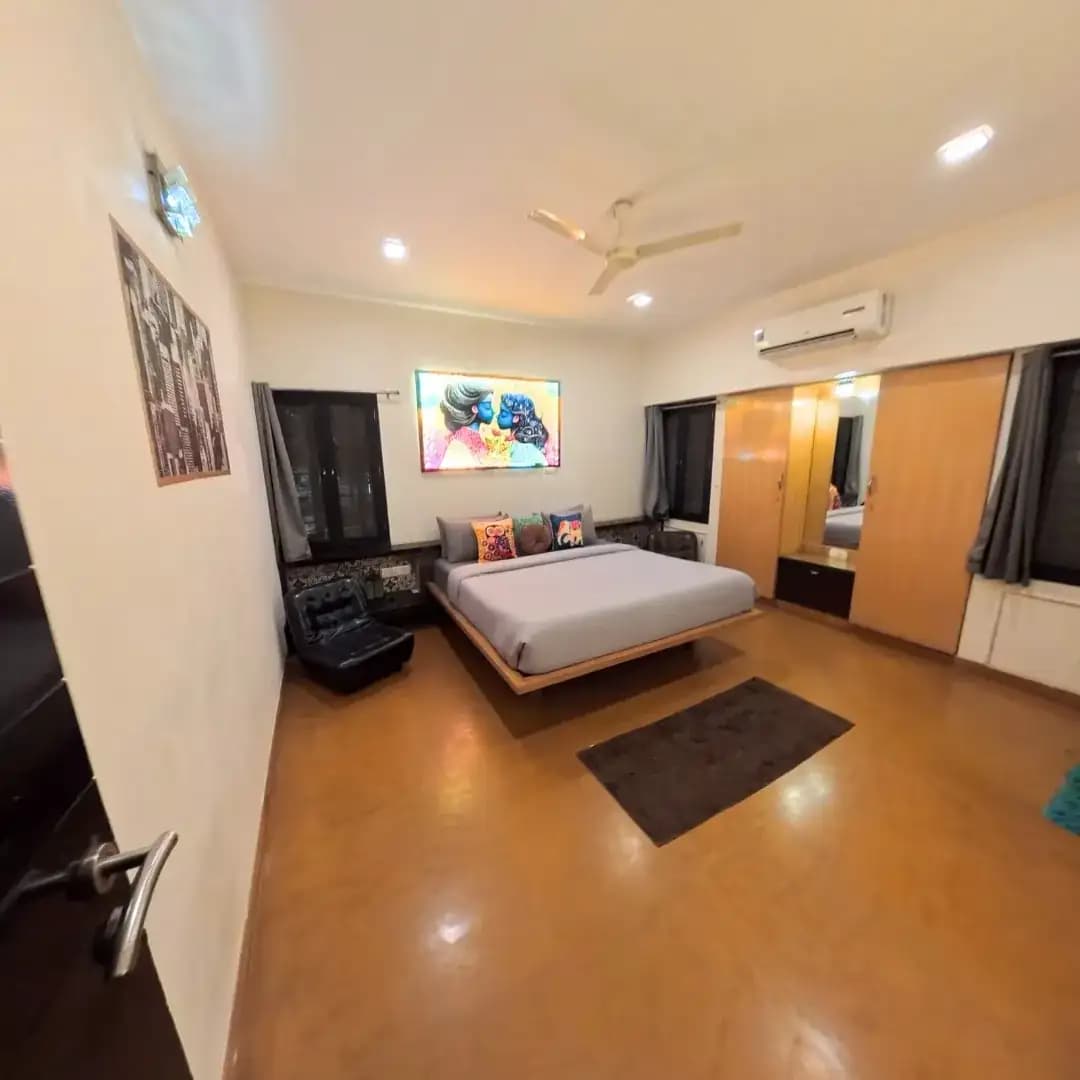Bedrooms 8