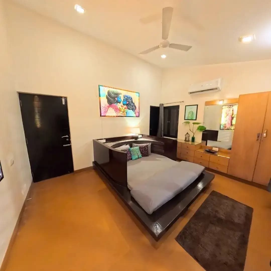Bedrooms 9